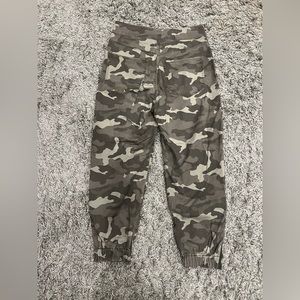 Extreme High Rise Camo Utility Pant